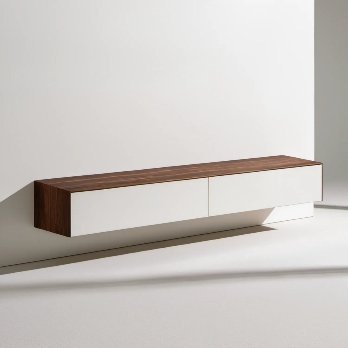 Wisząca szafka RTV biało-orzechowa 180 x 40 x 45 cm z MDF i fornirem orzechowym